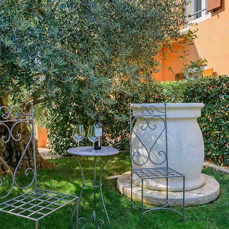 Будинок відпочинку Nonina Hiza *