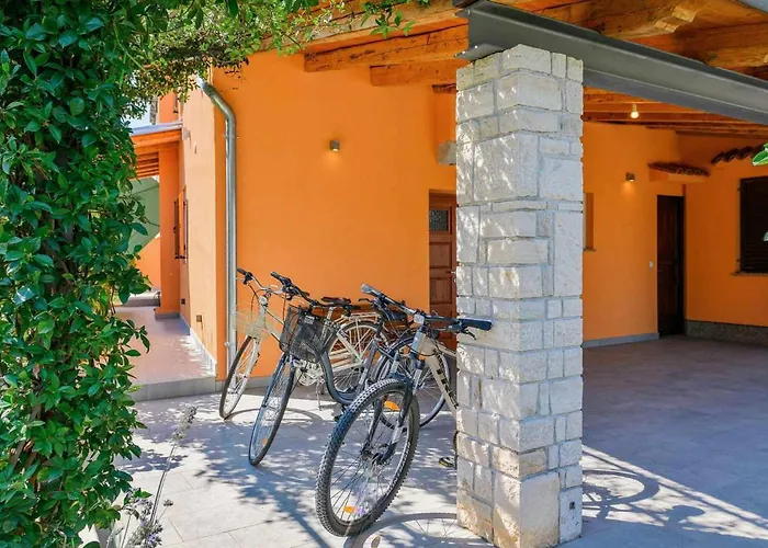 Nonina Hiza Ferienhaus *